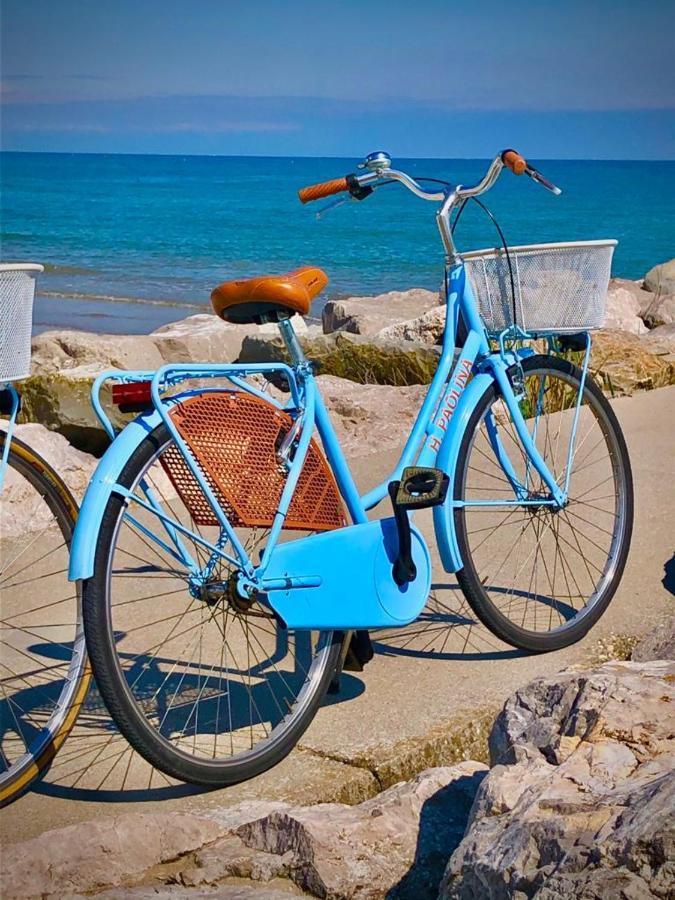 Hotel Paolina Lido di Jesolo Bagian luar foto