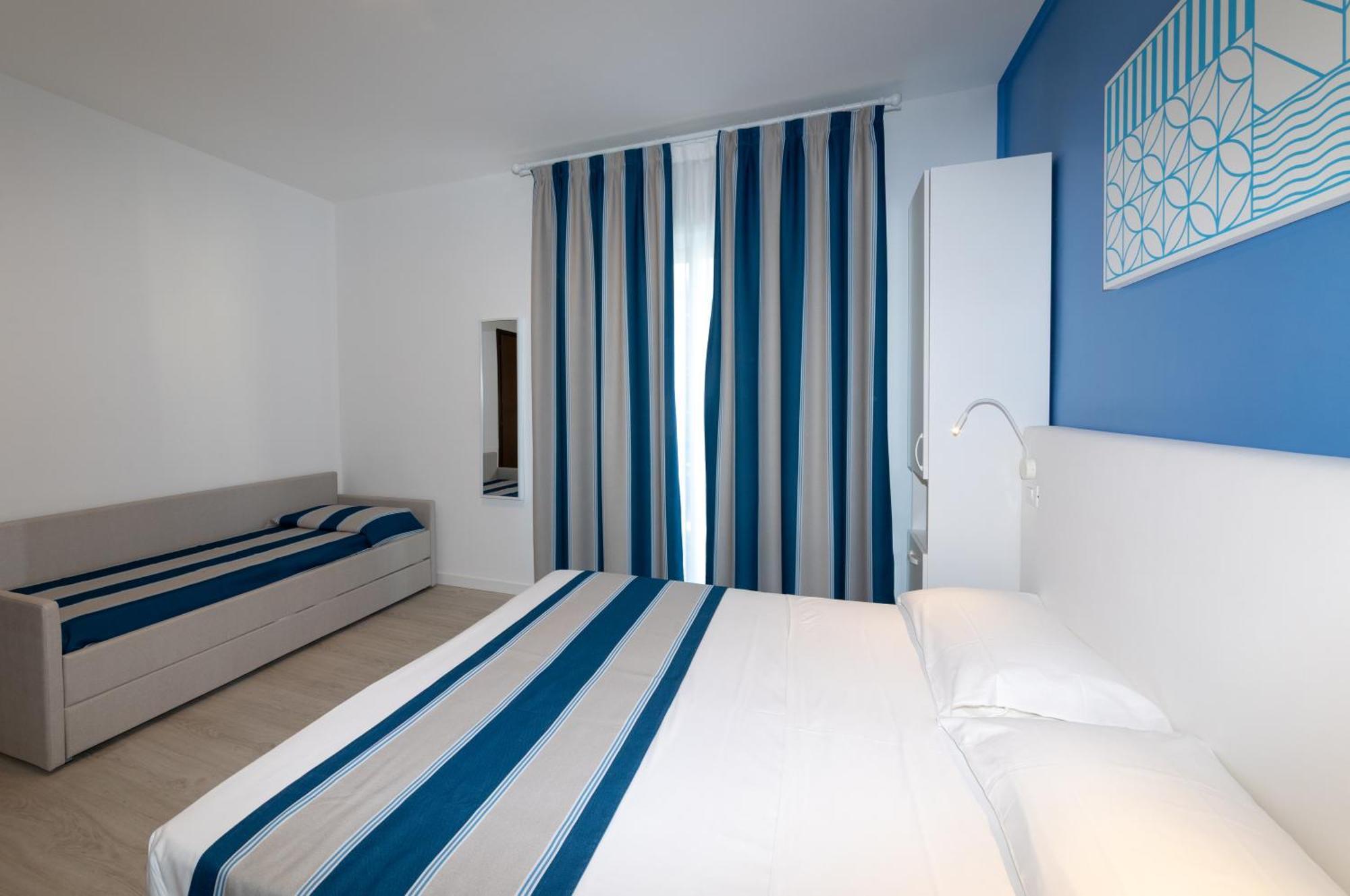 Hotel Paolina Lido di Jesolo Bagian luar foto