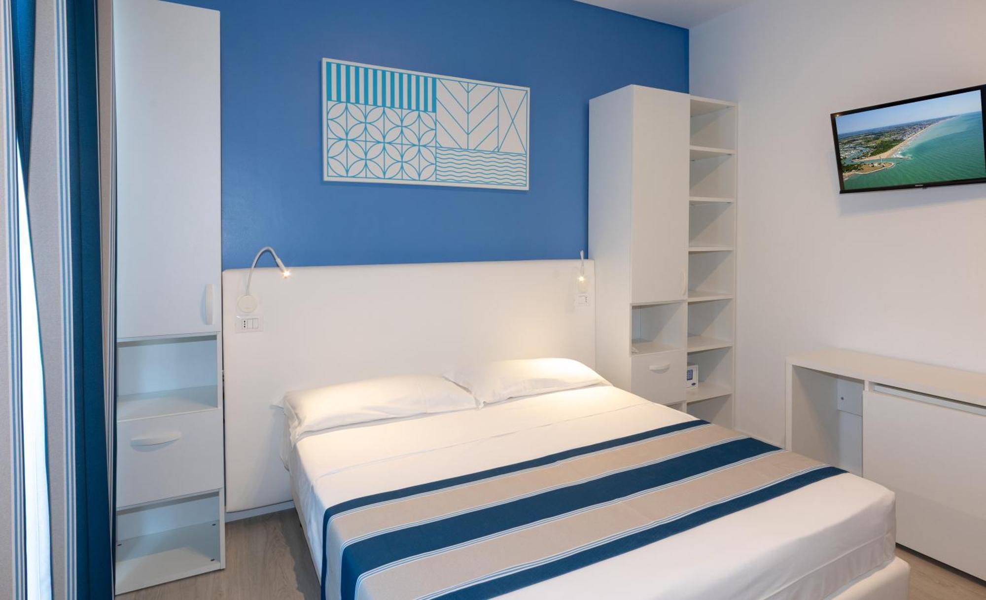 Hotel Paolina Lido di Jesolo Bagian luar foto